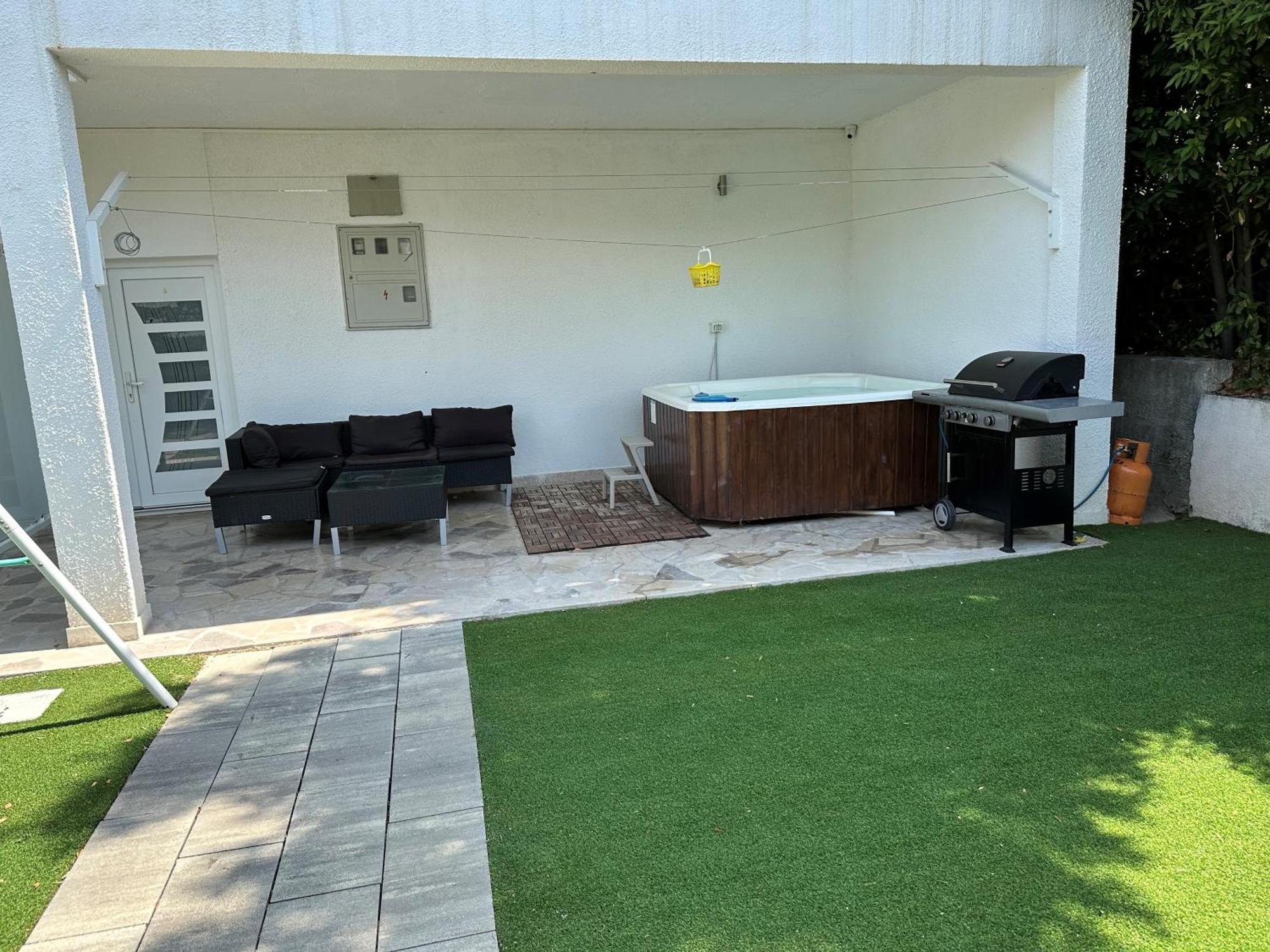 Apartman Luka Vila Vesa Promajna With Jacuzzi & Garden Διαμέρισμα Εξωτερικό φωτογραφία